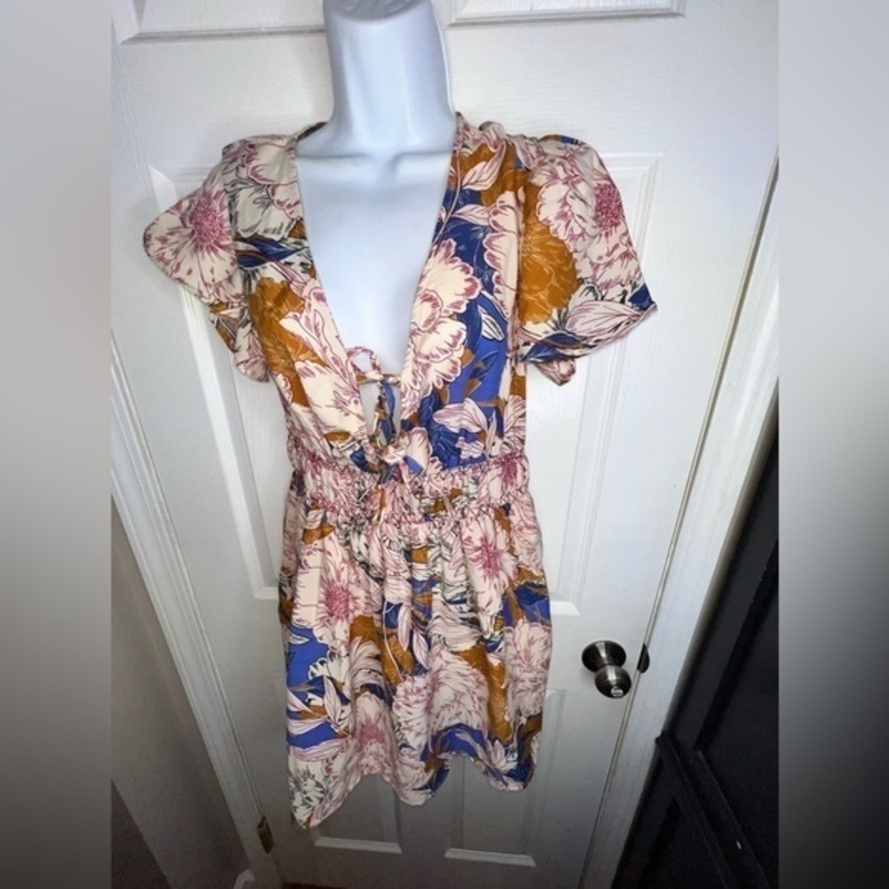 NWT B.O.G Band Of The Free Women’s Medium Blue Floral Short Sleeve Mini Dress M - Picture 2 of 15